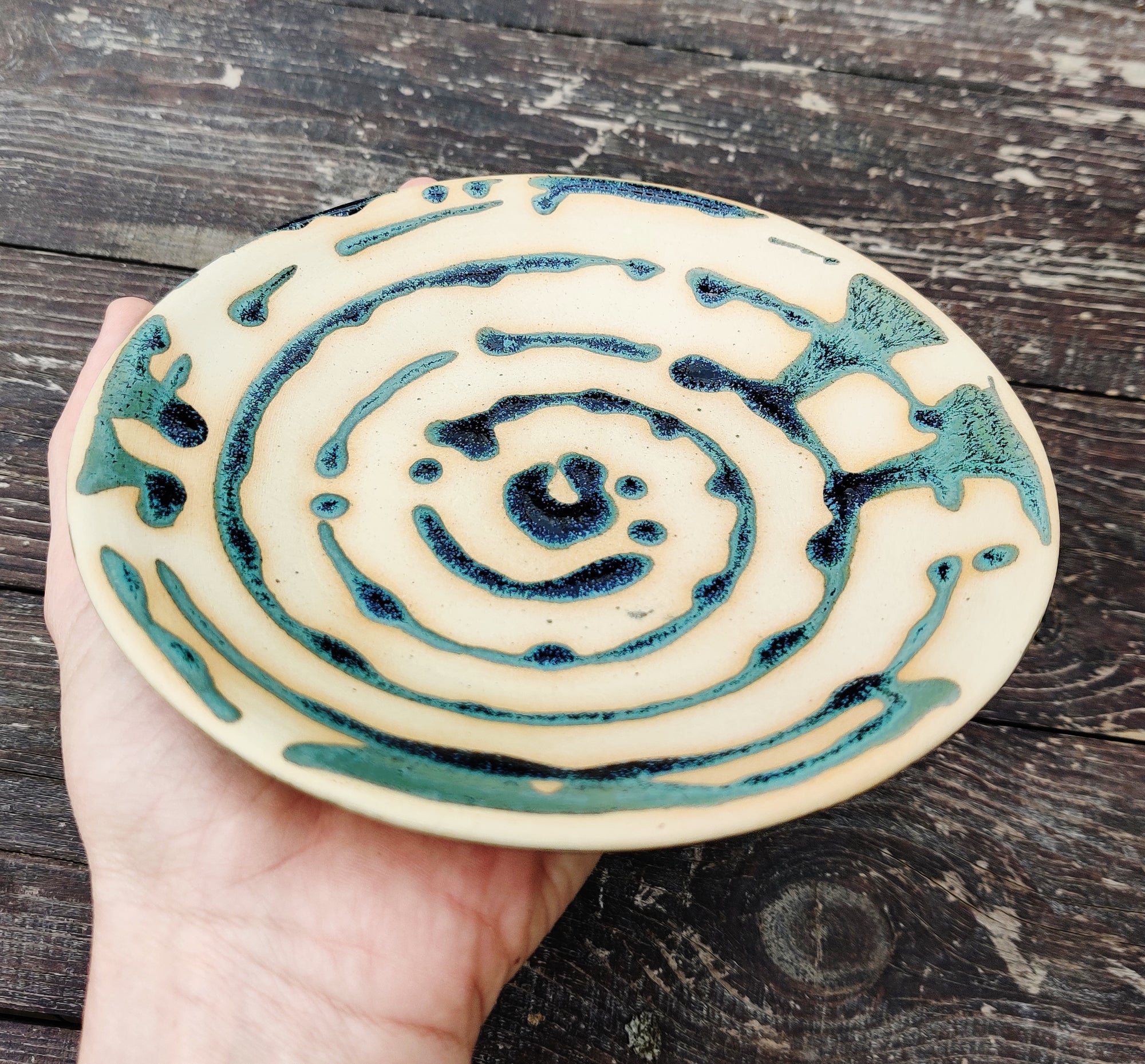Farfurioara ceramica Circles
